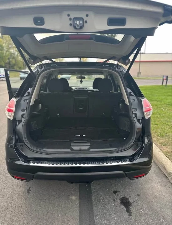 2016 Nissan Rogue - Image 7 of 13