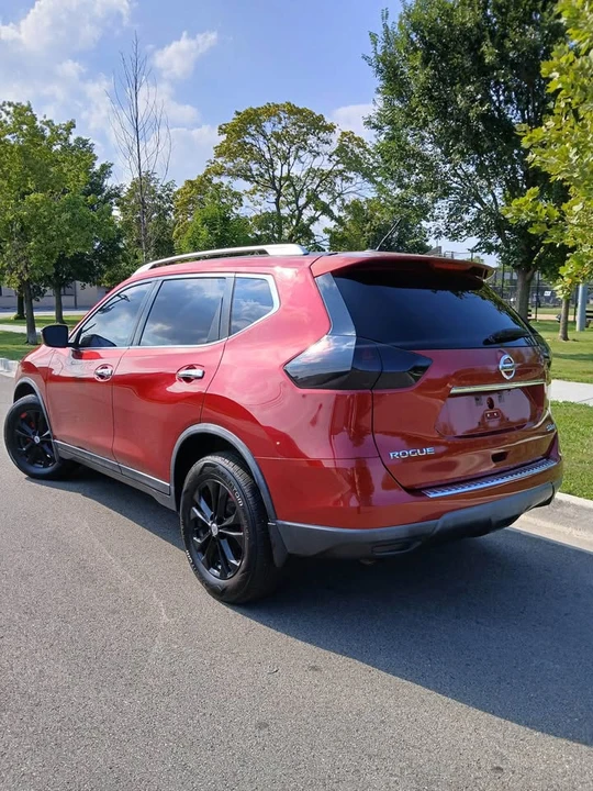 2016 Nissan Rogue - Image 16 of 18