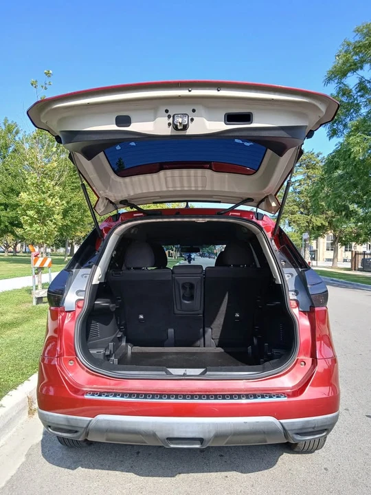 2016 Nissan Rogue - Image 6 of 18