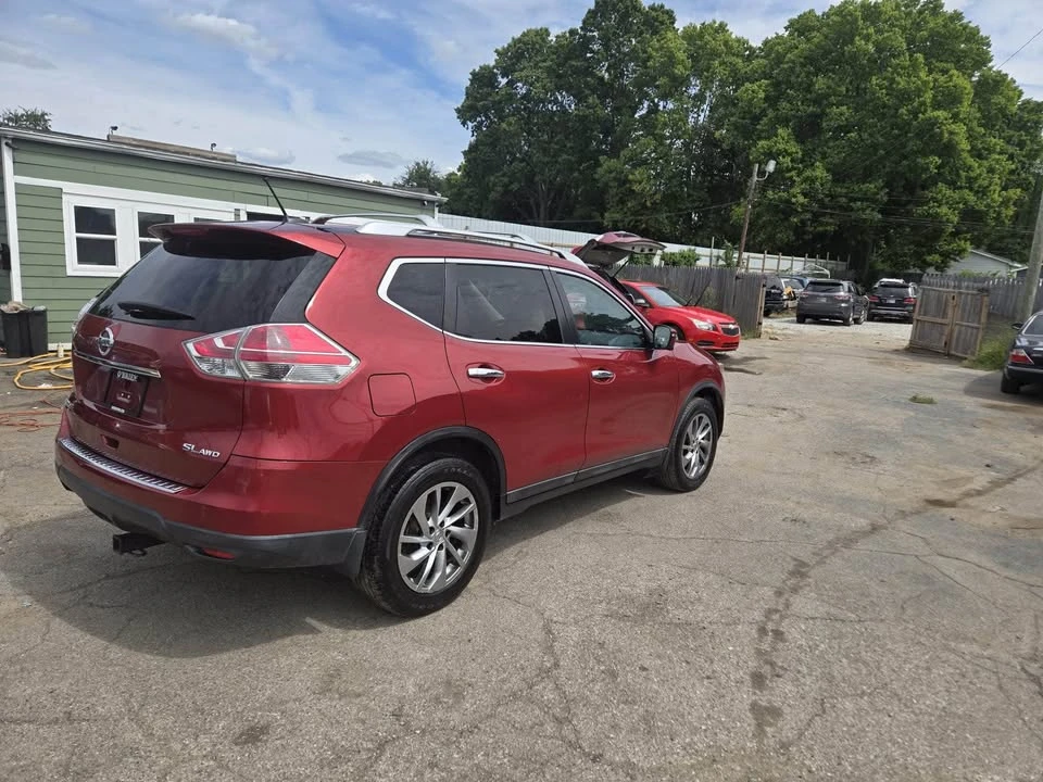 2016 Nissan Rogue - Image 3 of 13