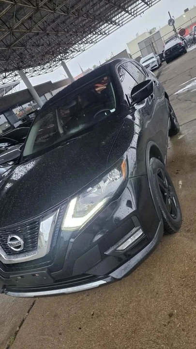 2016 Nissan Rogue - Image 3 of 17