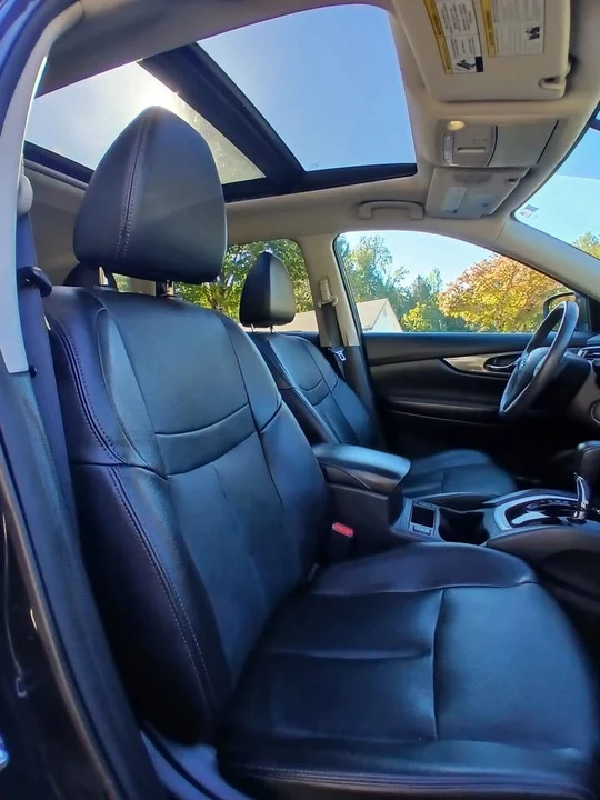 2016 Nissan Rogue - Image 8 of 16