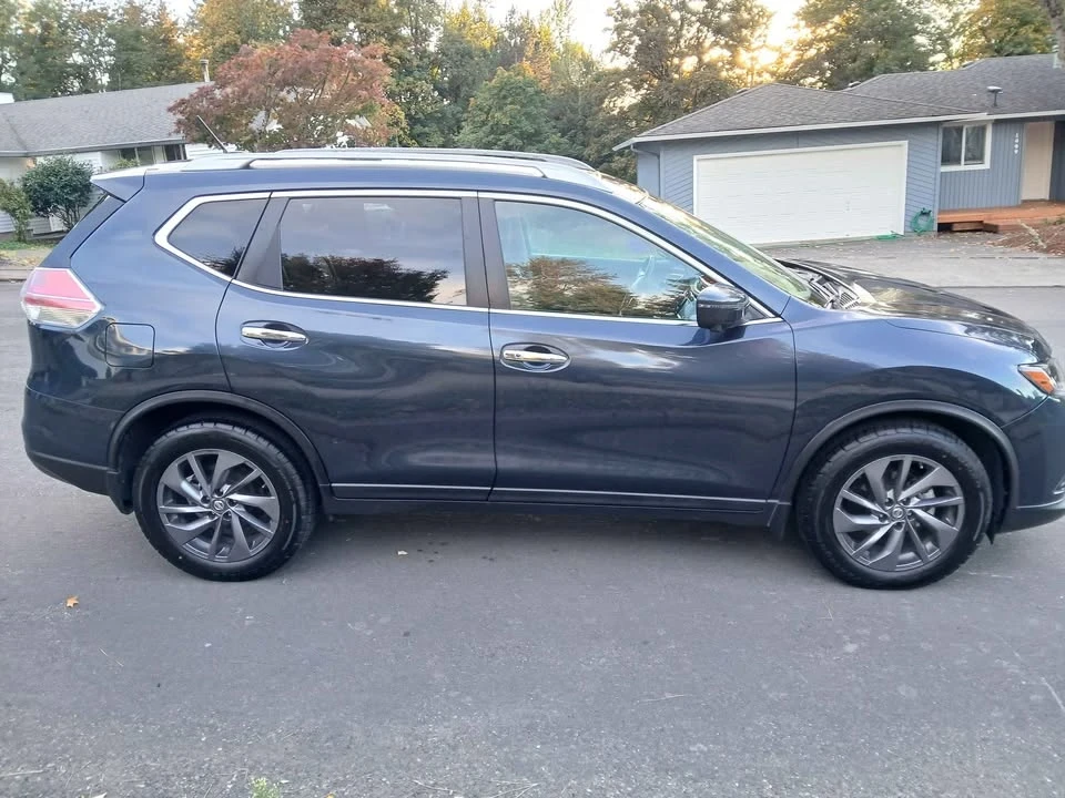 2016 Nissan Rogue - Image 5 of 16