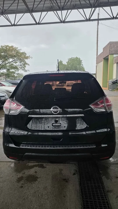 2016 Nissan Rogue - Image 6 of 17