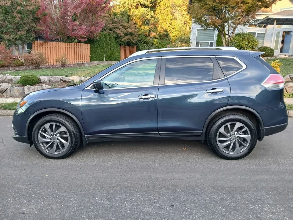 2016 Nissan Rogue - Image 6 of 16