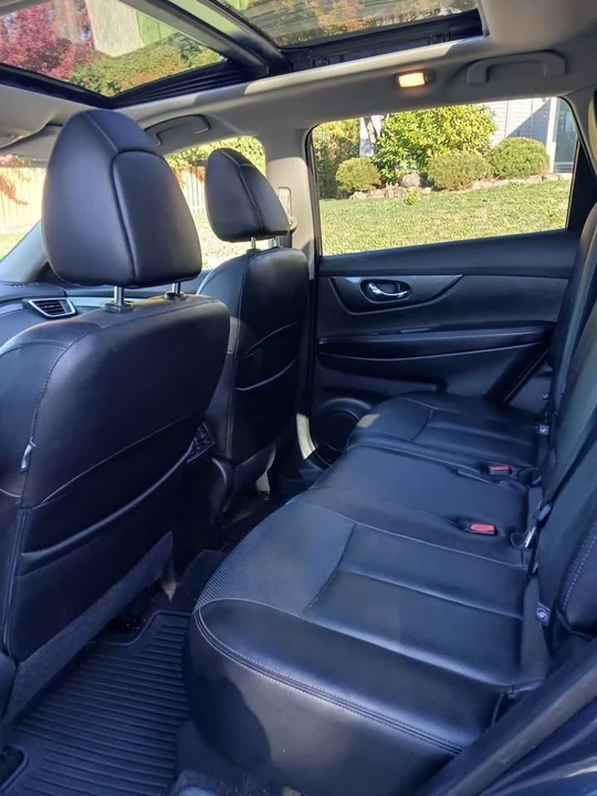 2016 Nissan Rogue - Image 14 of 16