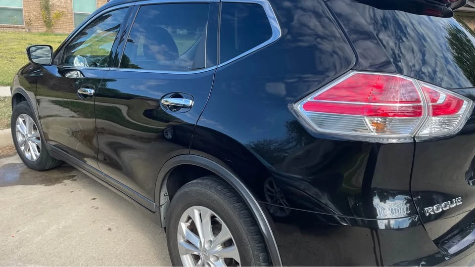 2016 Nissan Rogue - Image 3 of 8