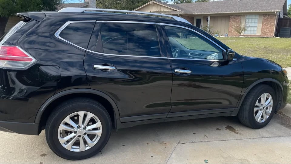2016 Nissan Rogue - Image 5 of 10