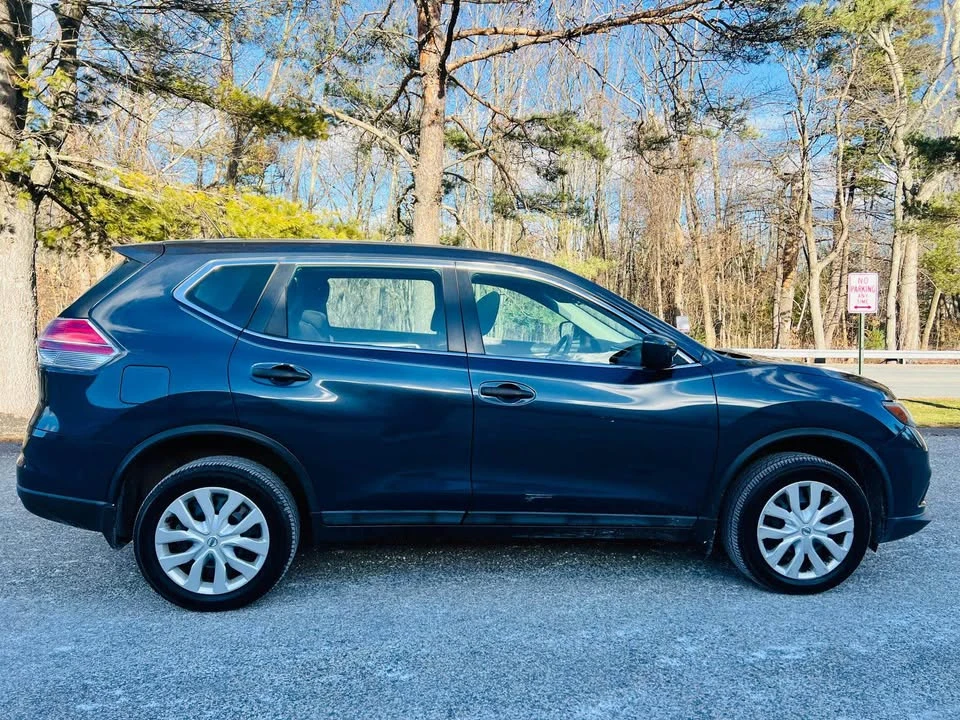 2016 Nissan Rogue - Image 6 of 12