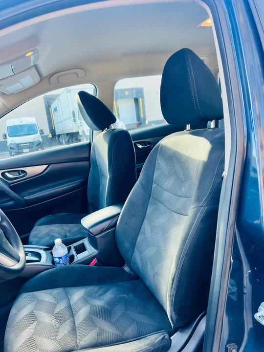 2016 Nissan Rogue - Image 9 of 12