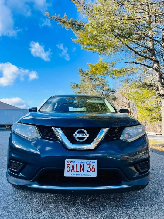 2016 Nissan Rogue - Image 2 of 12