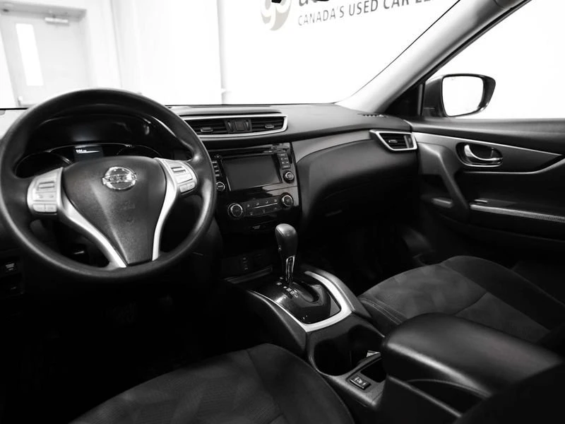2016 Nissan Rogue - Image 12 of 20