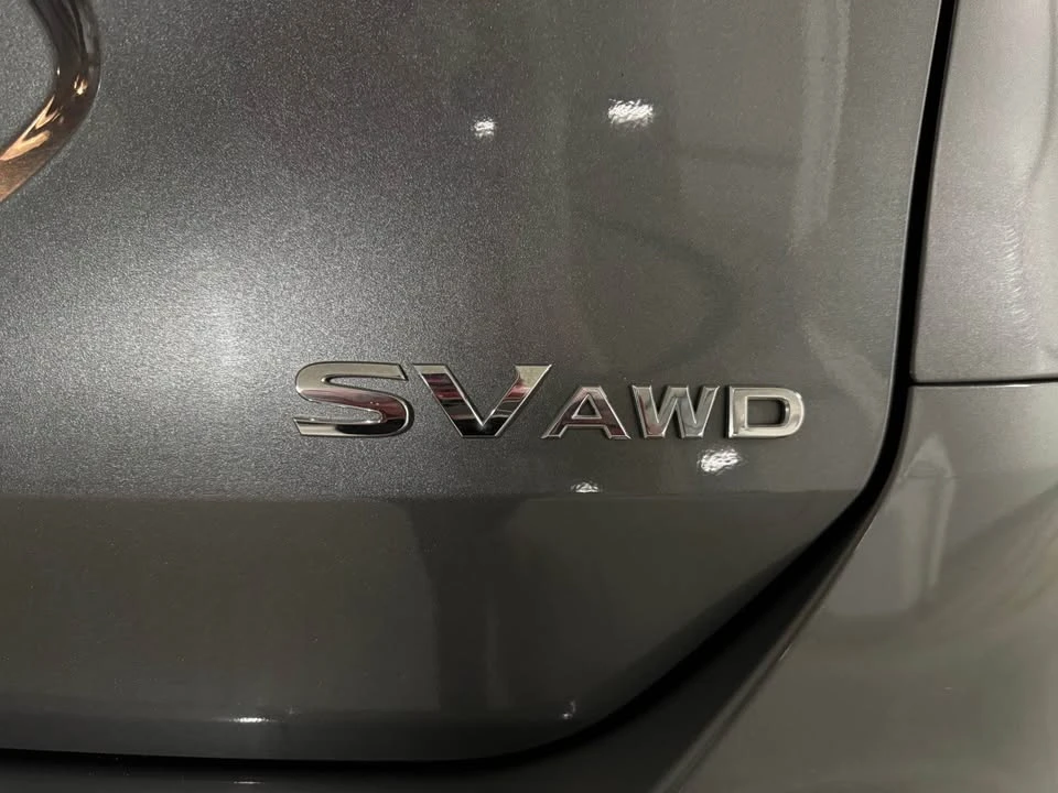 2016 Nissan Rogue - Image 17 of 18