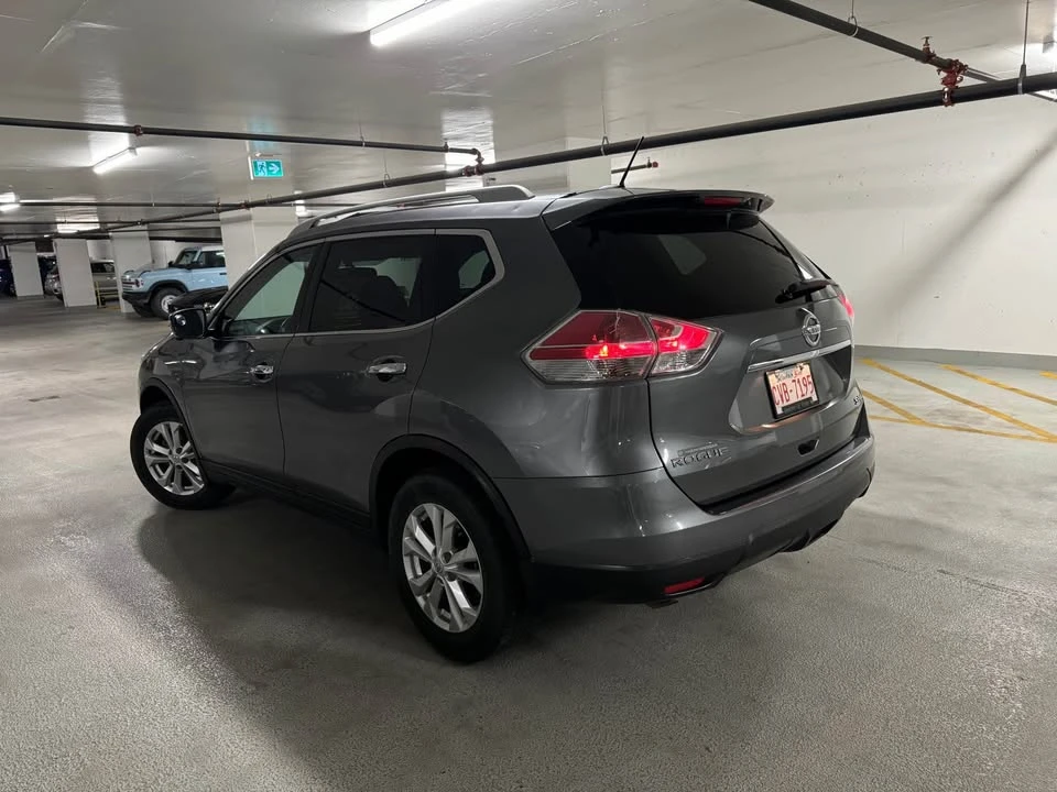 2016 Nissan Rogue - Image 2 of 18