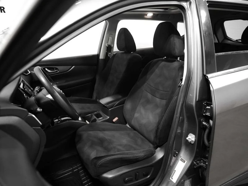 2016 Nissan Rogue - Image 9 of 20