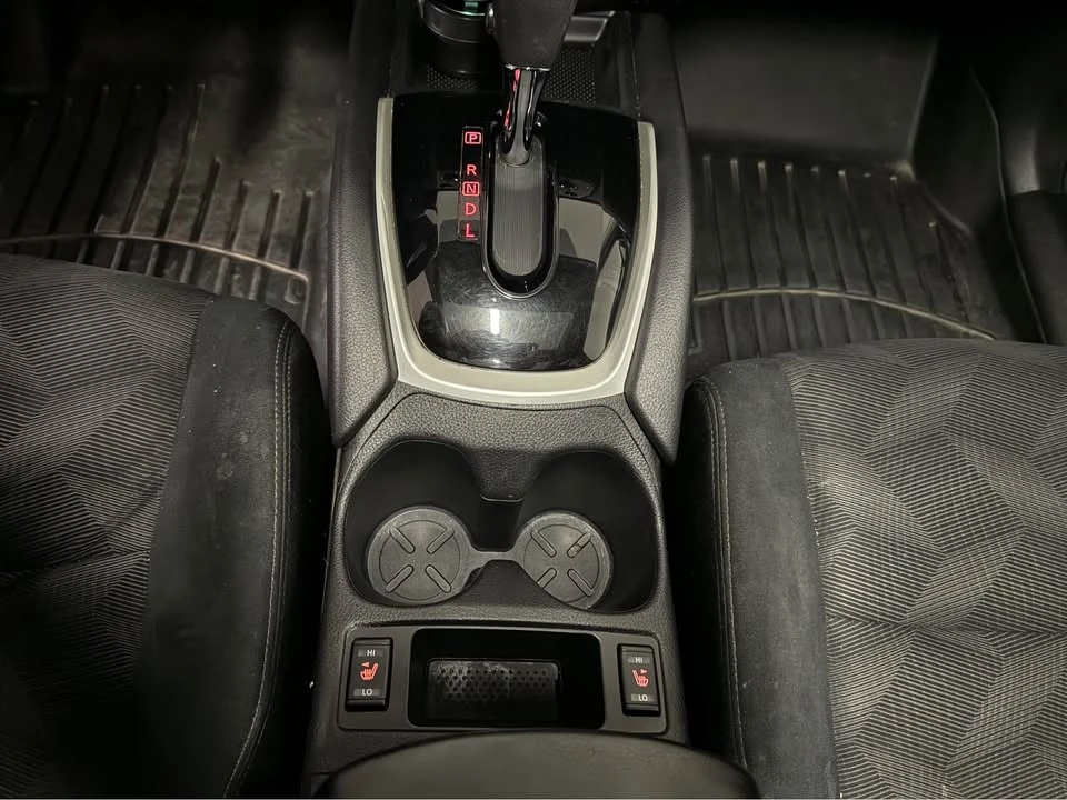 2016 Nissan Rogue - Image 12 of 18