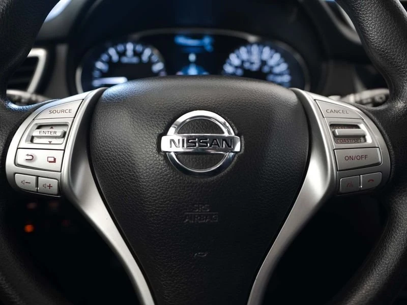 2016 Nissan Rogue - Image 18 of 20