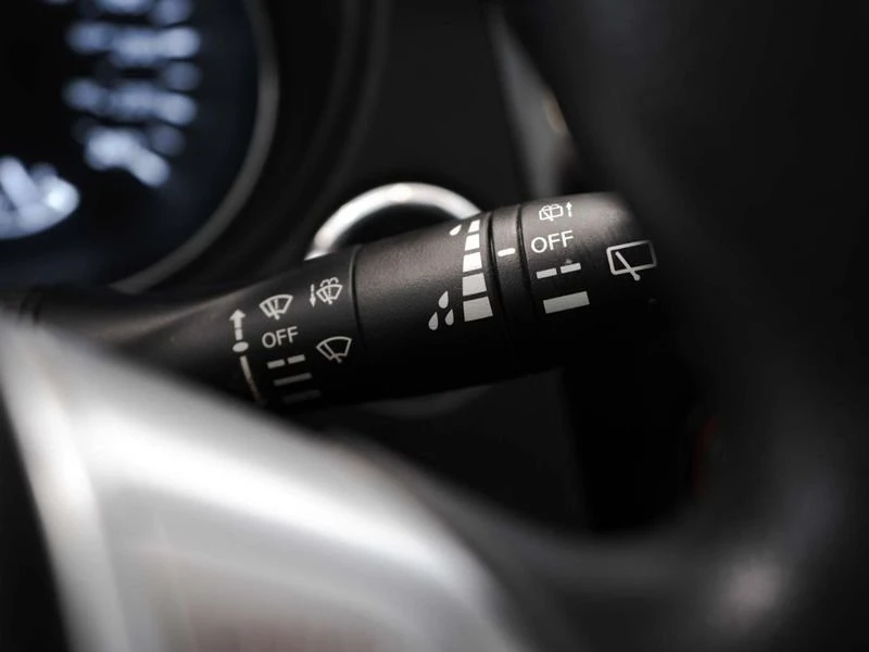 2016 Nissan Rogue - Image 19 of 20