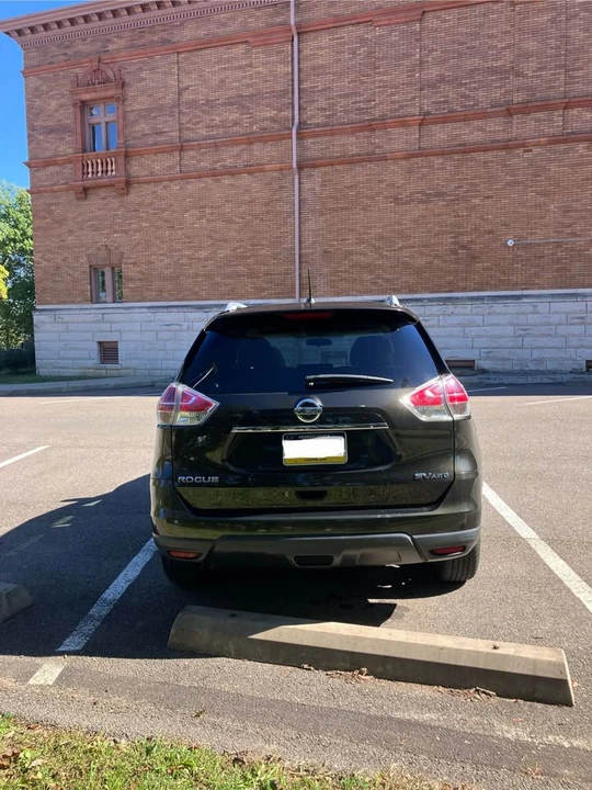 2016 Nissan Rogue - Image 6 of 15