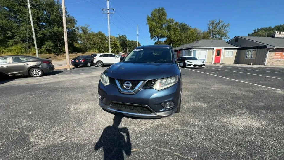 2016 Nissan Rogue - Image 3 of 16