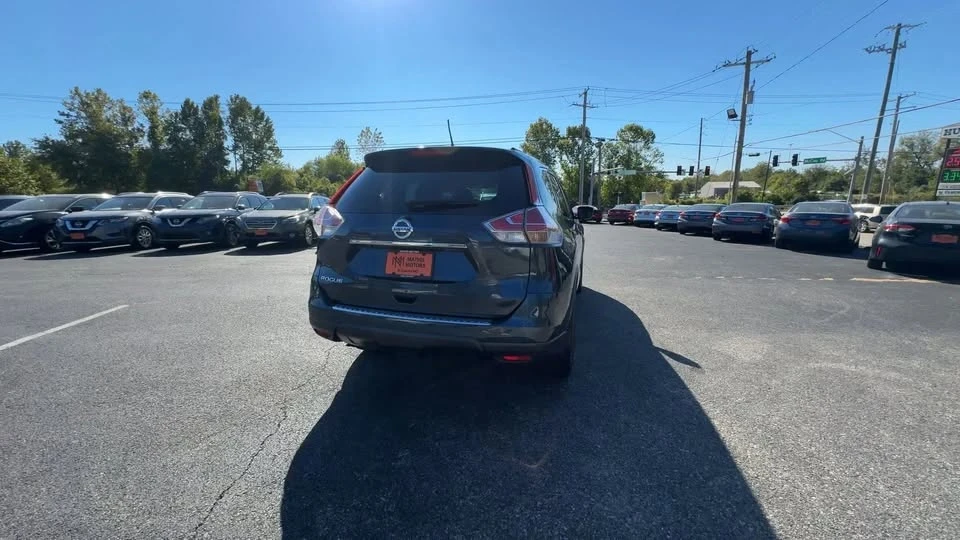 2016 Nissan Rogue - Image 7 of 16