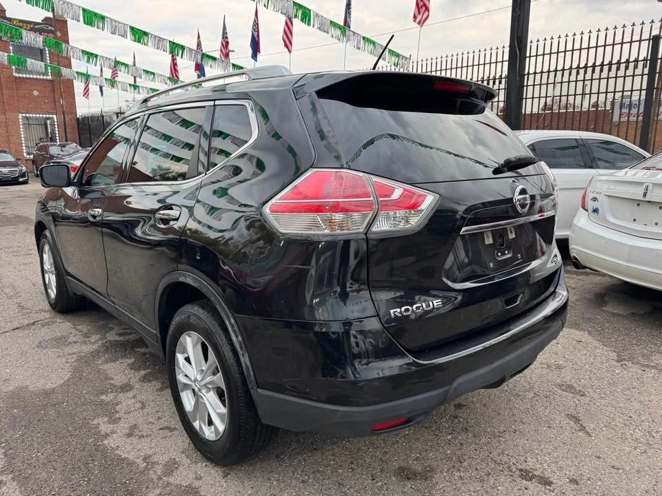 2016 Nissan Rogue - Image 3 of 8