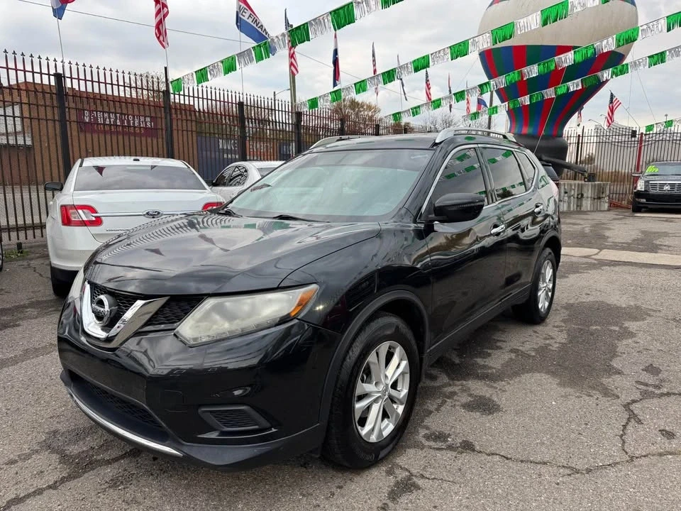 2016 Nissan Rogue - Image 2 of 8