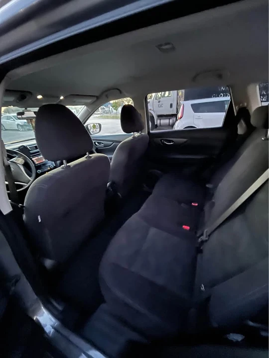 2016 Nissan Rogue - Image 12 of 20