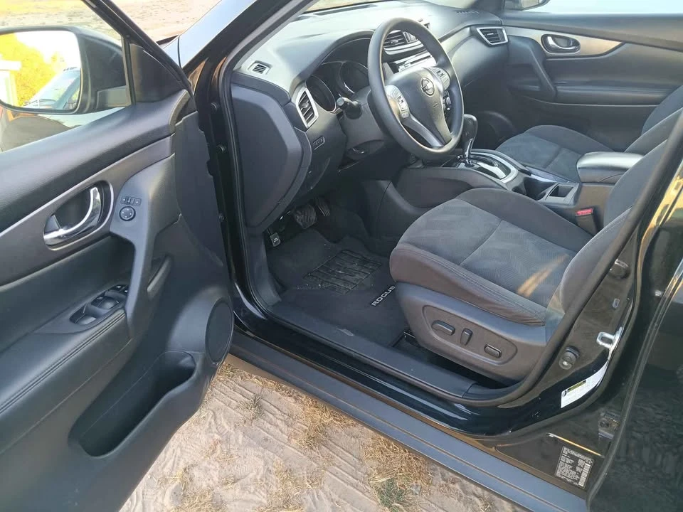 2016 Nissan Rogue - Image 5 of 8