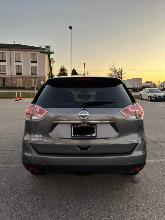 2016 Nissan Rogue - Image 7 of 20
