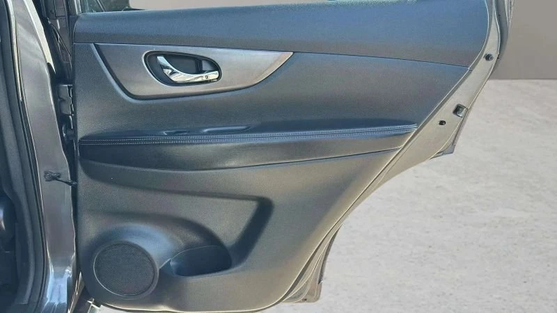 2016 Nissan Rogue - Image 20 of 20