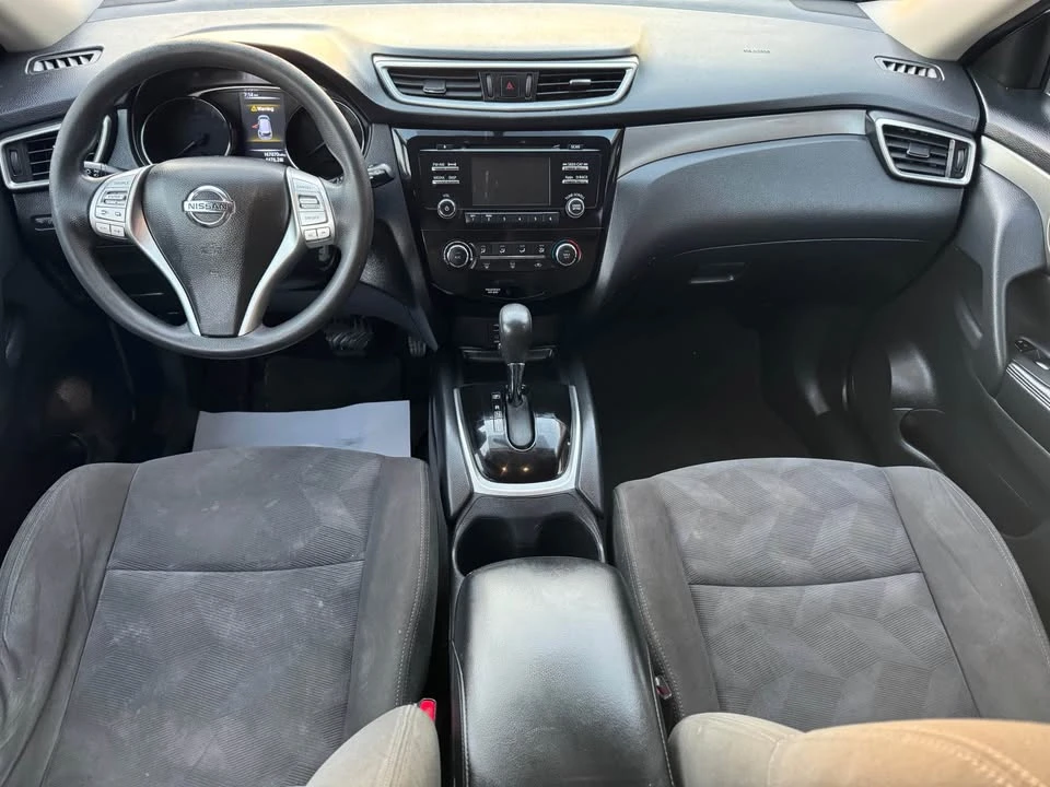 2016 Nissan Rogue - Image 7 of 12