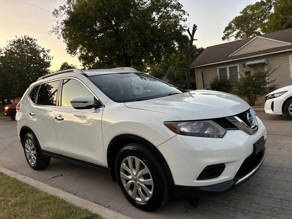 2016 Nissan Rogue - Image 3 of 12