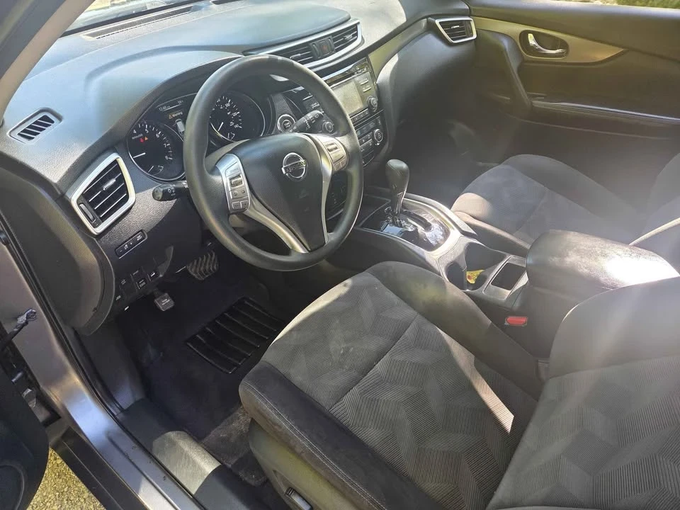 2016 Nissan Rogue - Image 10 of 10