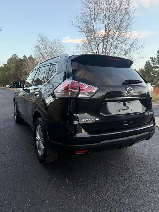 2016 Nissan Rogue - Image 4 of 9