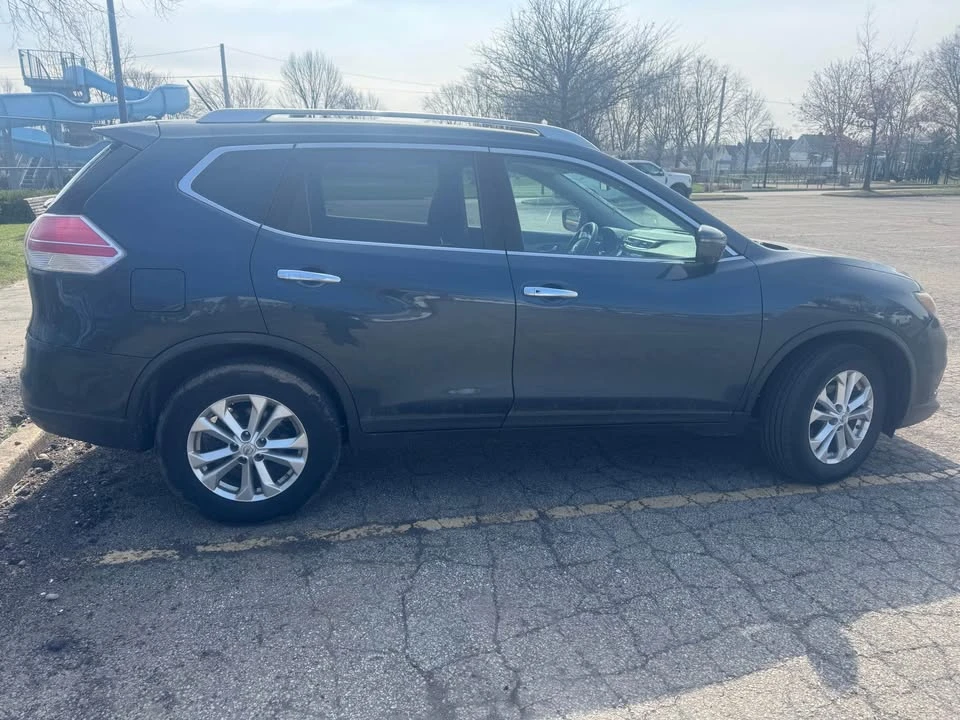 2016 Nissan Rogue - Image 4 of 14