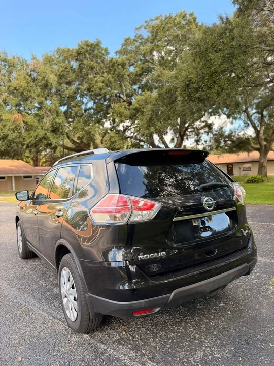 2016 Nissan Rogue - Image 8 of 9