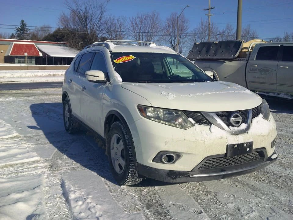 2016 Nissan Rogue - Image 2 of 18