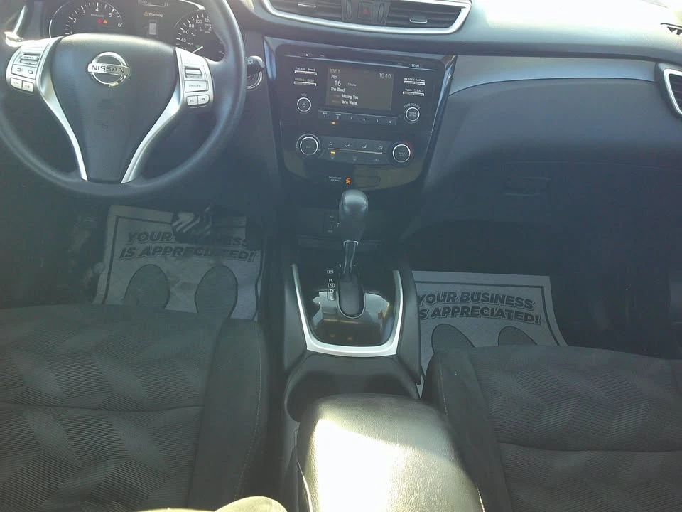 2016 Nissan Rogue - Image 13 of 18
