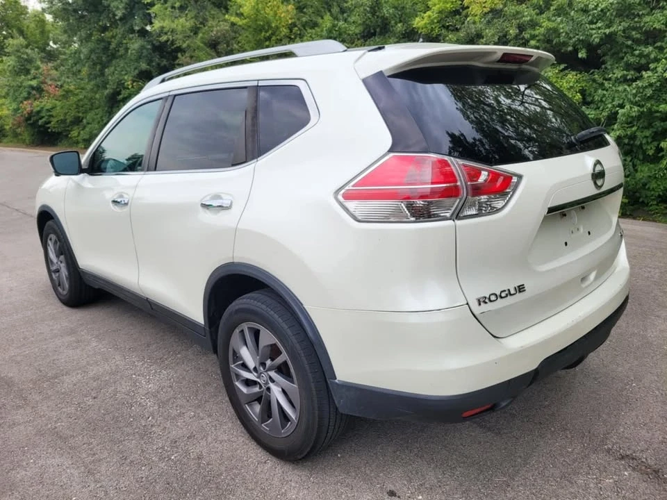 2016 Nissan Rogue - Image 5 of 20