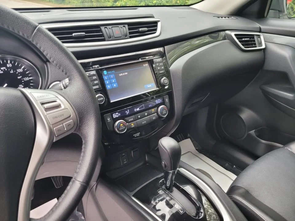 2016 Nissan Rogue - Image 13 of 20