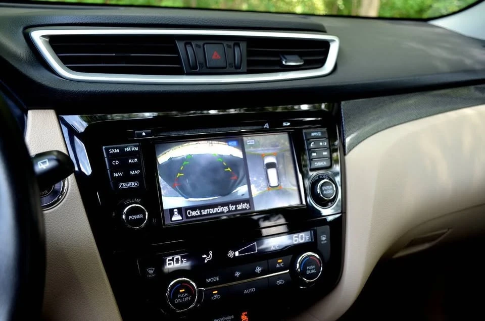2016 Nissan Rogue - Image 19 of 20