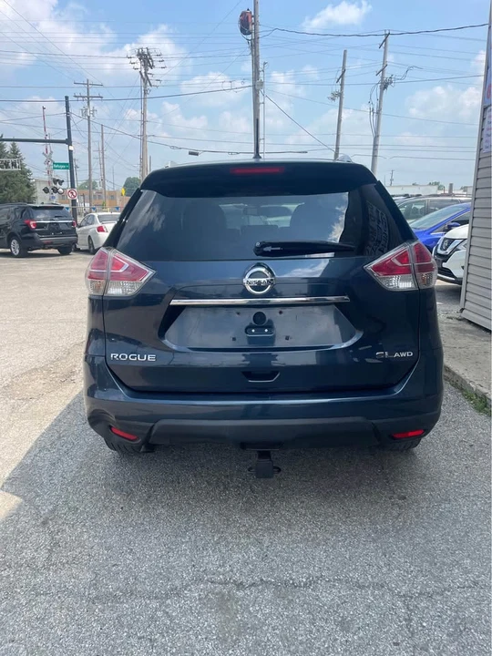 2016 Nissan Rogue - Image 4 of 11