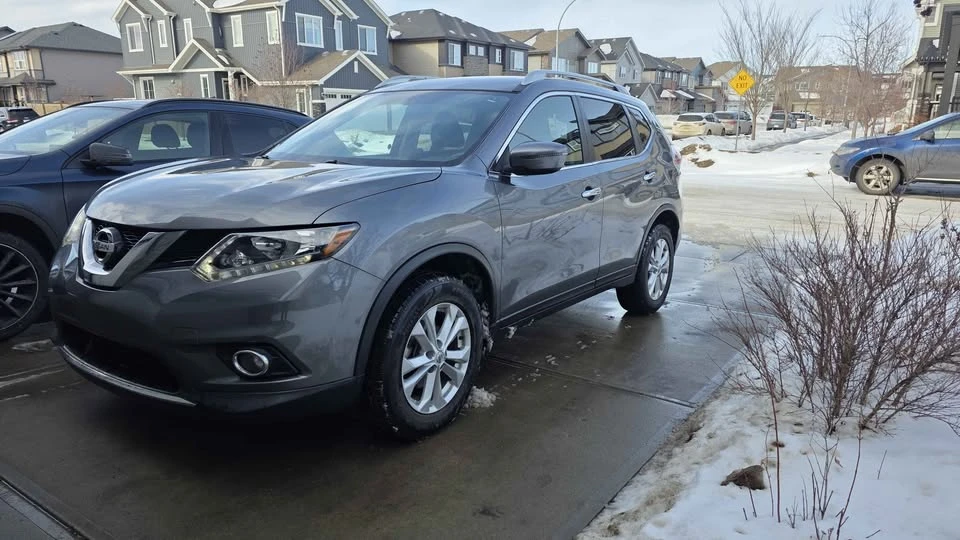2016 Nissan Rogue - Image 4 of 13