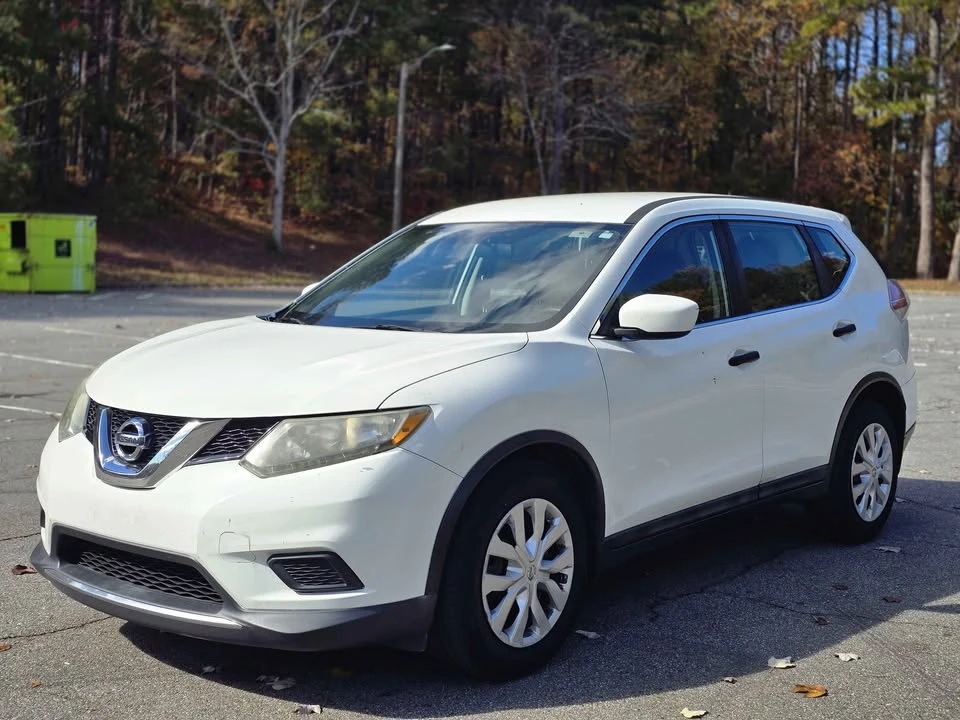 2016 Nissan Rogue - Image 2 of 17