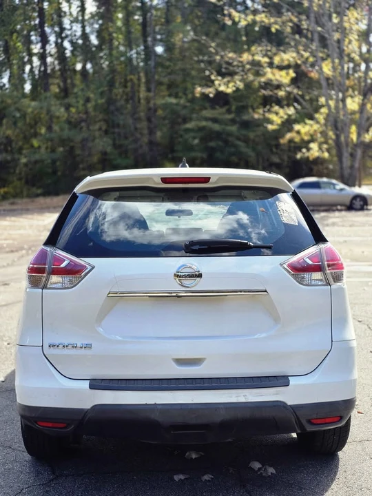 2016 Nissan Rogue - Image 6 of 17