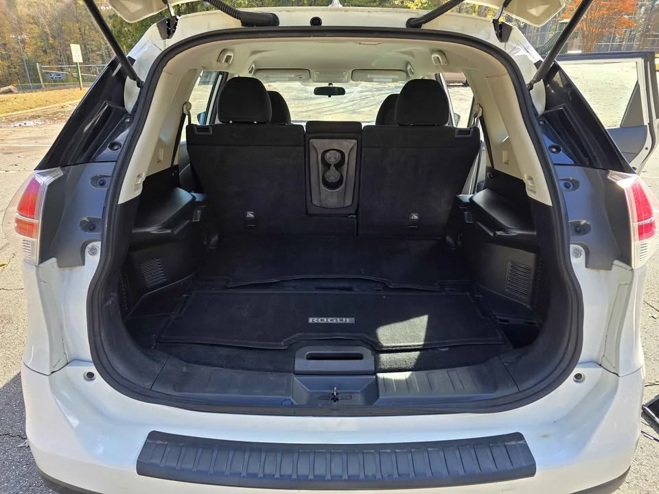2016 Nissan Rogue - Image 17 of 17