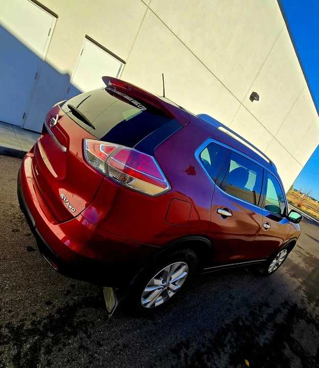 2016 Nissan Rogue - Image 3 of 11
