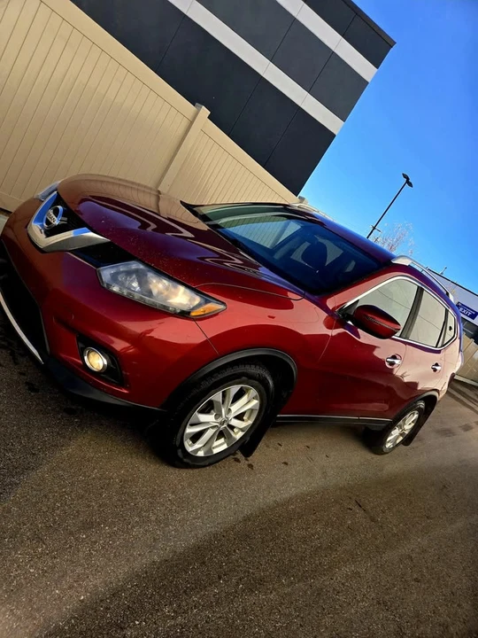 2016 Nissan Rogue - Image 7 of 11