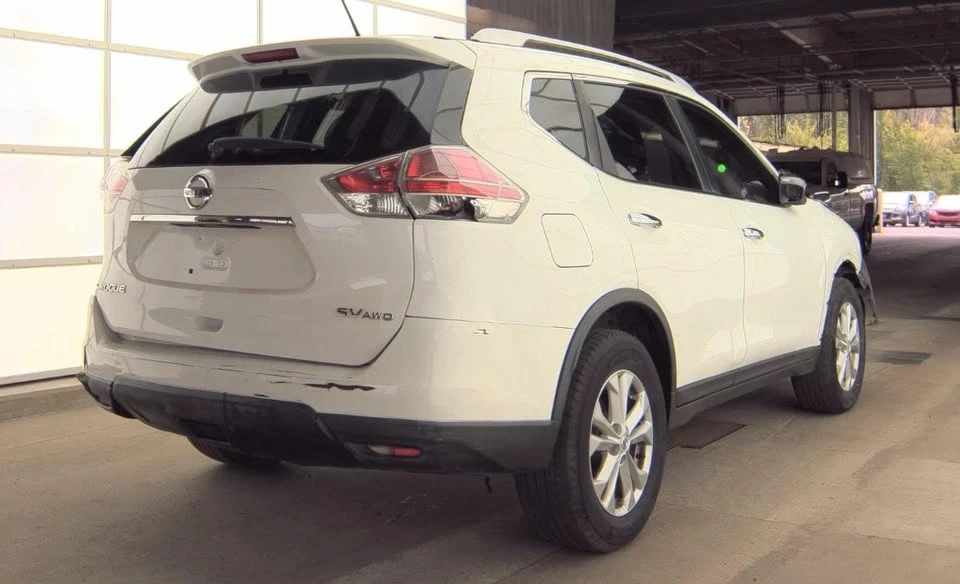 2016 Nissan Rogue - Image 3 of 8